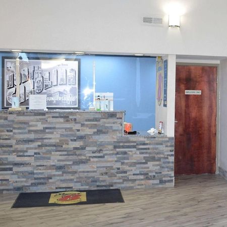 Super 8 By Wyndham Huntersville/Charlotte Area Luaran gambar