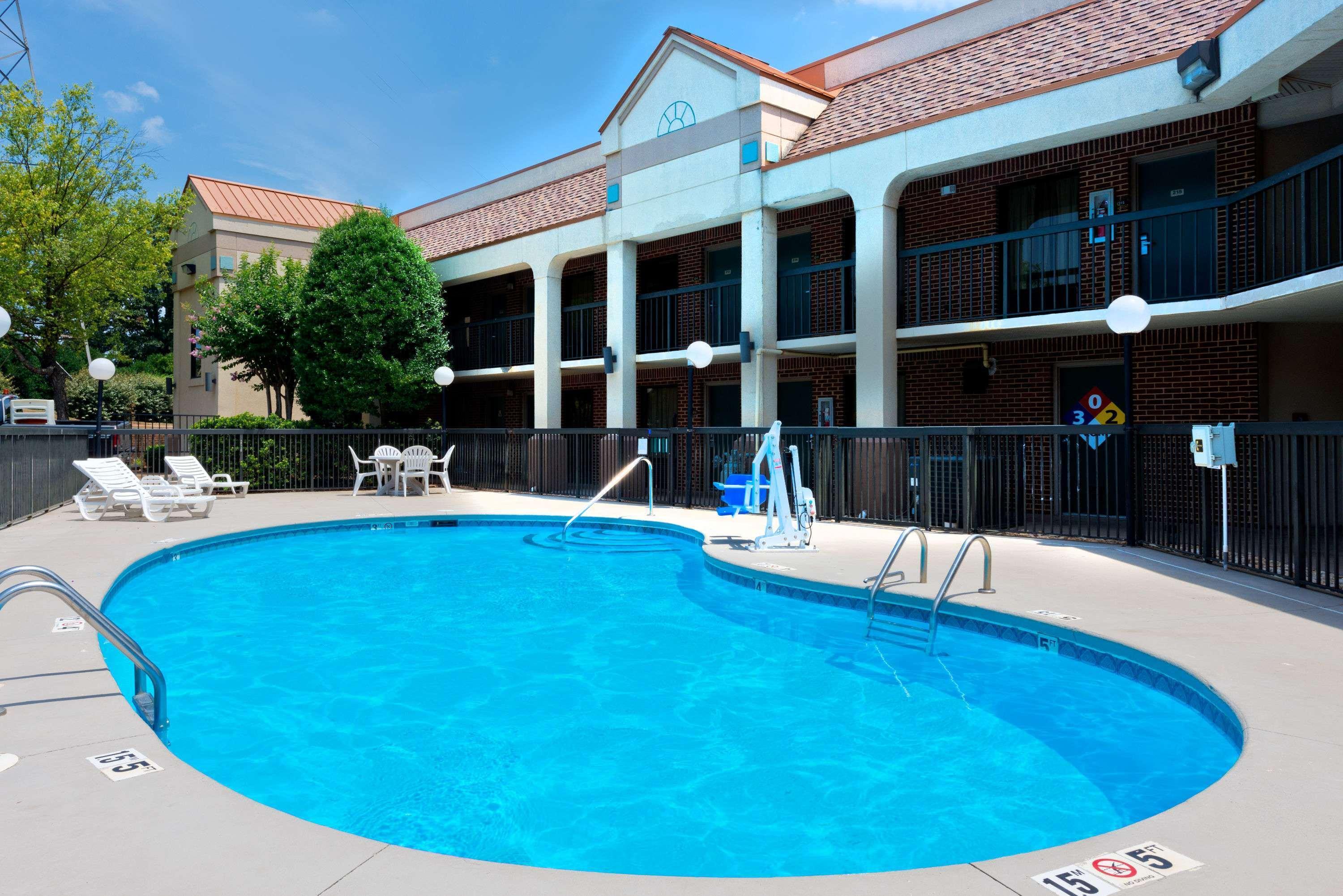Super 8 By Wyndham Huntersville/Charlotte Area Luaran gambar