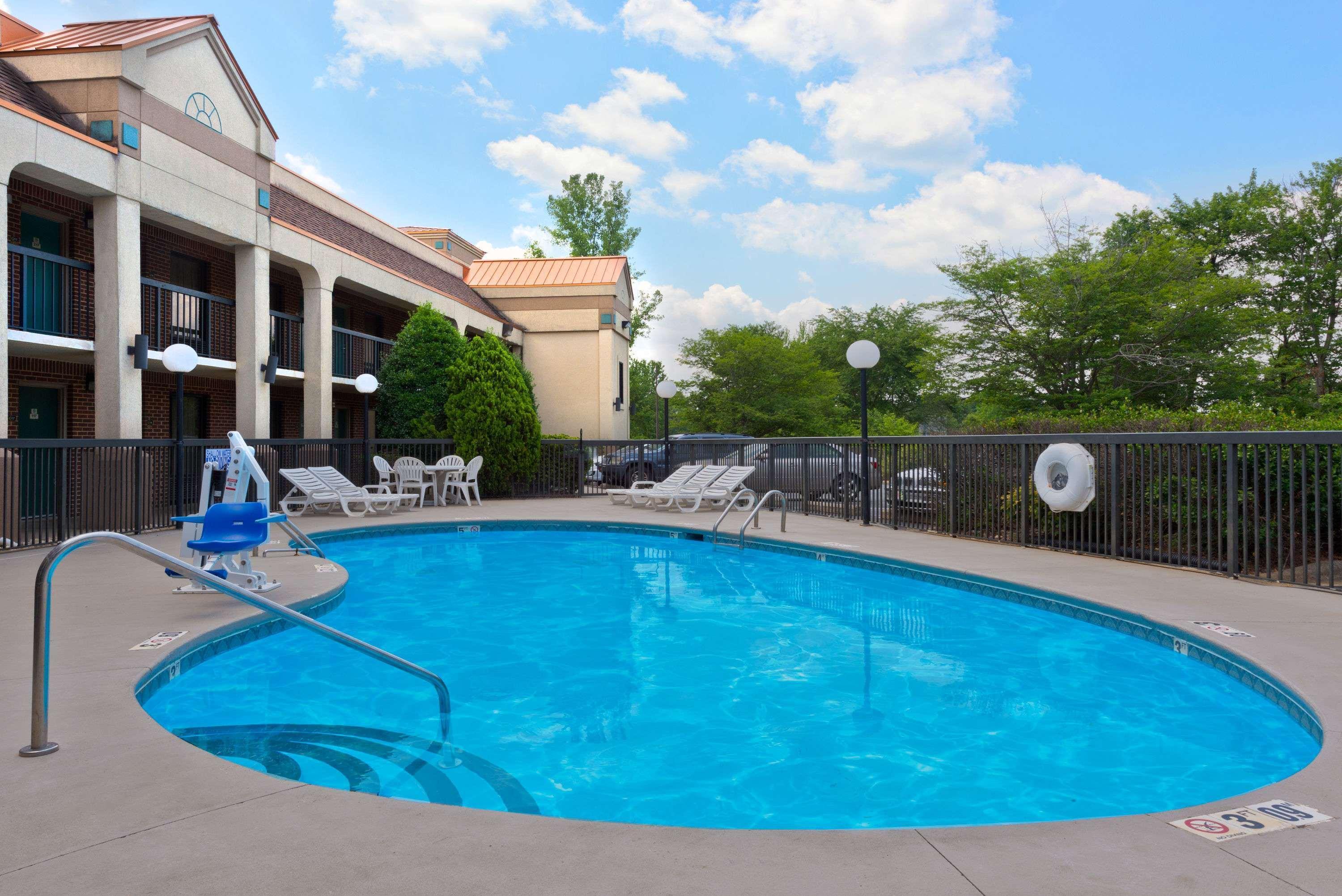 Super 8 By Wyndham Huntersville/Charlotte Area Luaran gambar