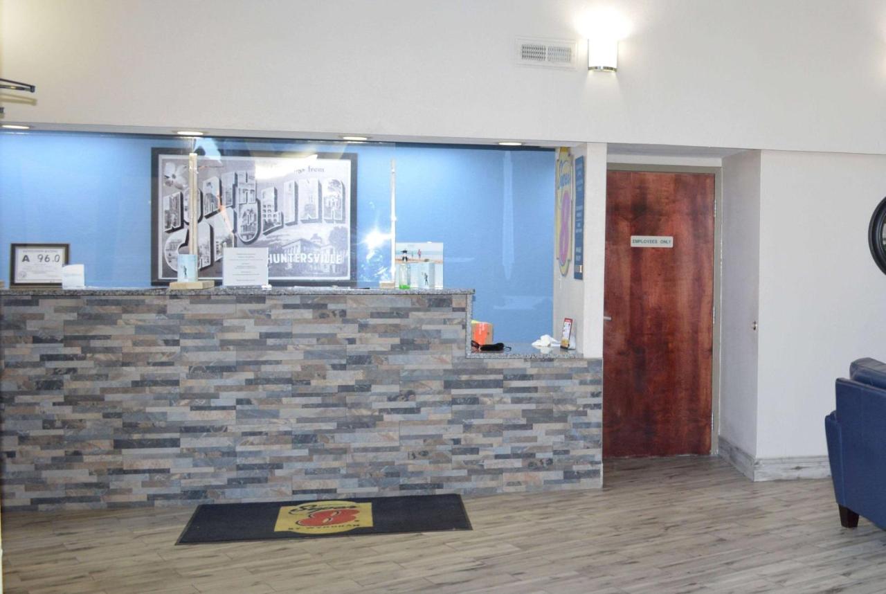 Super 8 By Wyndham Huntersville/Charlotte Area Luaran gambar